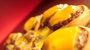 juustohampurilaispizza