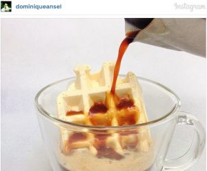 Tässä on cronitsin keksijän uusin herkku: waffogato! waffogato