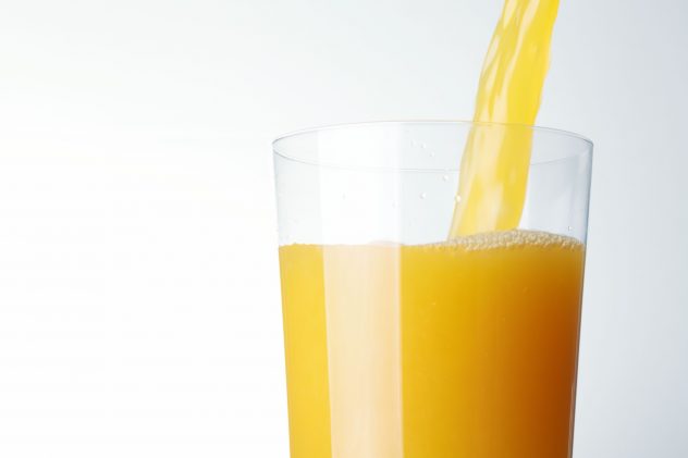 orange juice pour drink