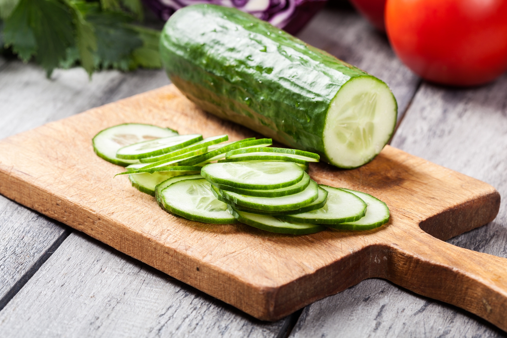 cucumber chop vegetables