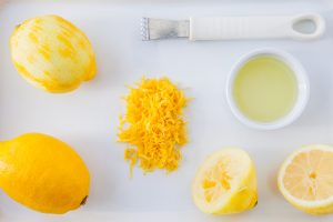 7 niksiä, joilla teet kokkaamisesta terveellisempää – ja vähennät kaloreita lemon zest baking