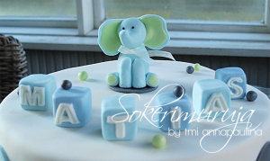 Pieni norsunpoikanen ristiäiskakulla! Thumbnail for 59693