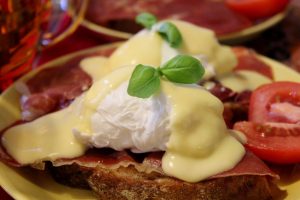 Uppomunat melkein Benedictin tapaan Thumbnail for 63401