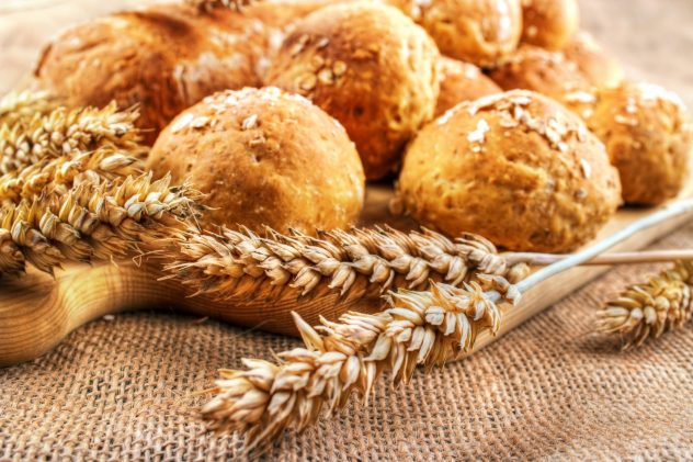 buns bread grains