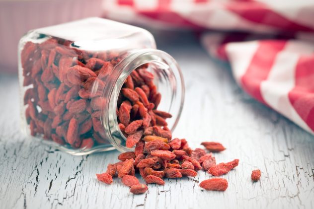 dried goji berries