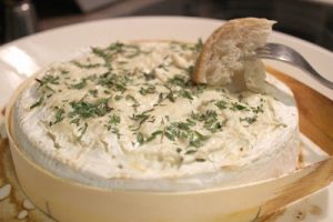 Helppo brie-fondue Thumbnail for 76636