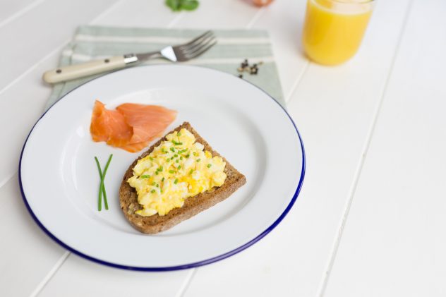 egg fish breakfast