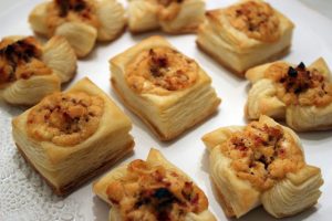 Minisuolaista, eli vuohenjuusto-tomaatti minitortut Thumbnail for 91501