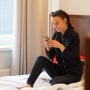 Pari haukkausta Omenasta Thumbnail for 100725