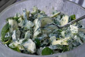 Ihanan raikas kurkku-avokadosalaatti, sopii mainiosti grilliruokien kaveriksi Thumbnail for 101551