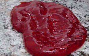 Käsin valmistettu karkki