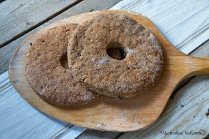 Puolukkainen reikäleipä (G) Thumbnail for 111616