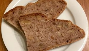 Pane di Nosi – Italialainen Saksanpähkinäleipä Thumbnail for 121206