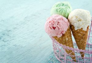 Tästä syystä jäätelöä voi syödä aamupalaksi – tutkimus puhuu puolestaan Three ice cream cones
