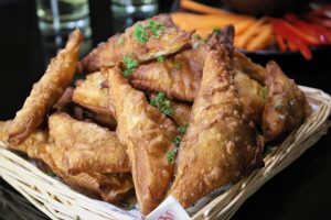 HÄRKIS SAMOSAT JA CHILIKASTIKE, niin hyvää ettei sanotuksi saa Thumbnail for 118857