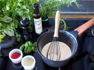 Kermakastike ja sen lukuisat muunnokset – Kastikkeita For Dummies Thumbnail for 120569