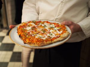 Siianmätipizzaa ja hummeripastaa – Tavolata – Ikimuistoinen ruokaristeily Vol.1 Thumbnail for 121832