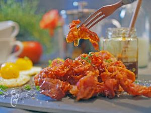 BBQ- maustettua miljonäärin pekonia ja UFO-munia Thumbnail for 121991