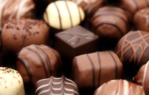 Maailman helpoin ja monipuolisin tapa valmistaa suklaakonvehteja on tässä – ei vaadi paistamista Chocolates