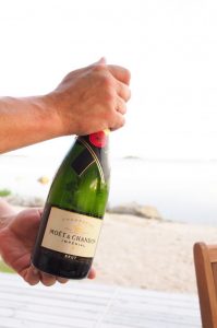 Ruokaa rannalle Thumbnail for 126956