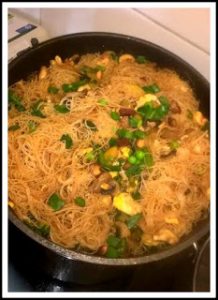 Paistetut riisinuudelit saavat inspiraation Singapore Nuudeleista Thumbnail for 126982