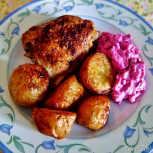 Uunissa paahdetut uudet perunat ja kananpojan paisti Thumbnail for 128765