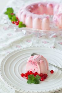 Punaviinimarja parfait Thumbnail for 129237