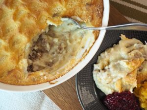 Sata parasta jauhelihareseptiä yksissä kansissa ja kirja-arvonta Thumbnail for 134181