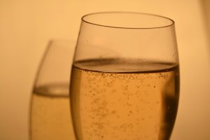 Shampanja: kielioppia ja kuplia Thumbnail for 141988