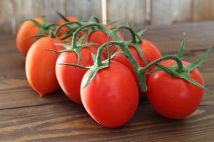 Pomodoro rosso a grappolo variet Piccadilly