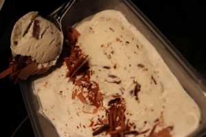 Stracciatella-Vuohenjuustojäätelö Thumbnail for 145496