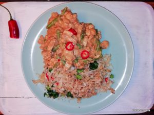Maapähkinä-kanaa Aasialaisittain kukkakaaliriisillä – Keto-ystävällinen – Thumbnail for 149241