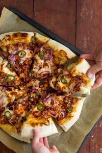 Bbq-kana-pizza tupla-pohjalla Superherkut-kirjan ohjeella Thumbnail for 149440