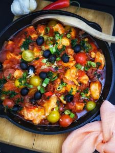 "Parhaat kalareseptit" -kirja-arvostelu sekä  huumaava lohi-chorizopannu Thumbnail for 149914
