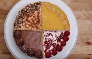 Neljän maun juustokakku kerää ylistystä netissä – lopputulos näyttää syntisen herkulliselta Juustokakku