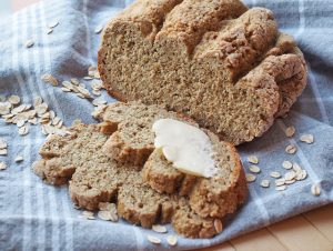 Rouhea kaurainen pikapataleipä kaapin antimista Thumbnail for 150863