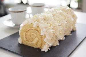 Juhlava sitruunakääretorttu, myös gluteeniton Thumbnail for 152328