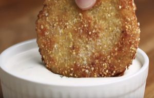 Friteeratut tomaatit