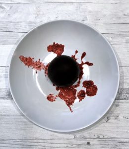 Suklaapallollinen puolukkaa ja kinuskia Thumbnail for 153308