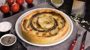 Näin valmistat spiraalin muotoisen pizzan – resepti saa varmasti veden kielelle ce25f50d20fa9308c4ad839fbd8ec1cc-800×447