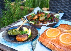 Koko ateria savustimesta: lohta & herkkusieniä yrttipesto- ja auratäyttein Thumbnail for 159145