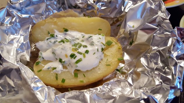 baked-potatoes-1142155_1920