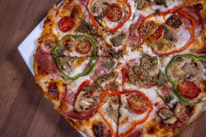 Suomen ensimmäinen gourmet-pizza automaatti on avattu! – ”kellon ympäri vain kolmessa minuutissa” food-5279399_1920