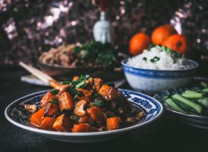 IHAN ÄLYTTÖMÄN HYVÄÄ KIINALAISTA: KUNG PAO PUMPKIN Thumbnail for 164134
