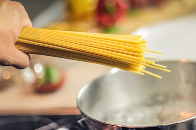 spaghetti-569067_1920