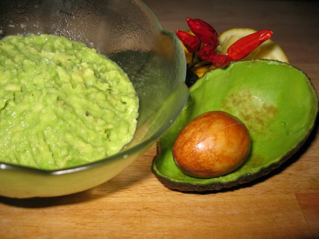 avocado-74260_1920