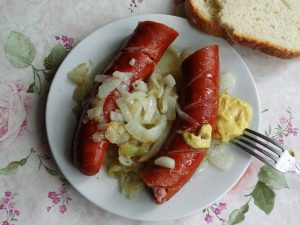 Todella yllättävä tapa käyttää HK:n sinistä – “Täydellistä, mahtavaa” sausage-957716_1920