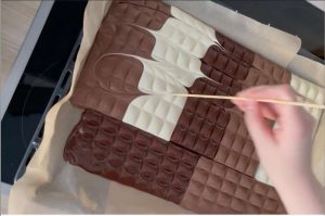 DIY joulusuklaalevyt