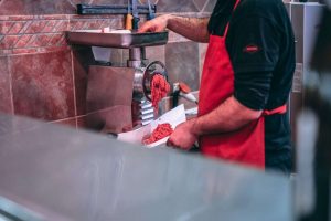 Tiedätkö mistä jauheliha oikeasti tehdään? – Takavuosien kohu muutti asiaa oleellisesti inigo-de-la-maza-TQaOHed8xmA-unsplash