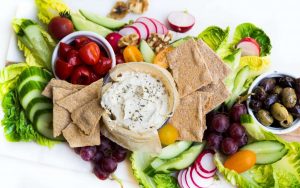 Onko tässä maailman herkullisin dippi? – Voit kokeilla sitä kotona regina-barker-JxdfzHQxw90-unsplash